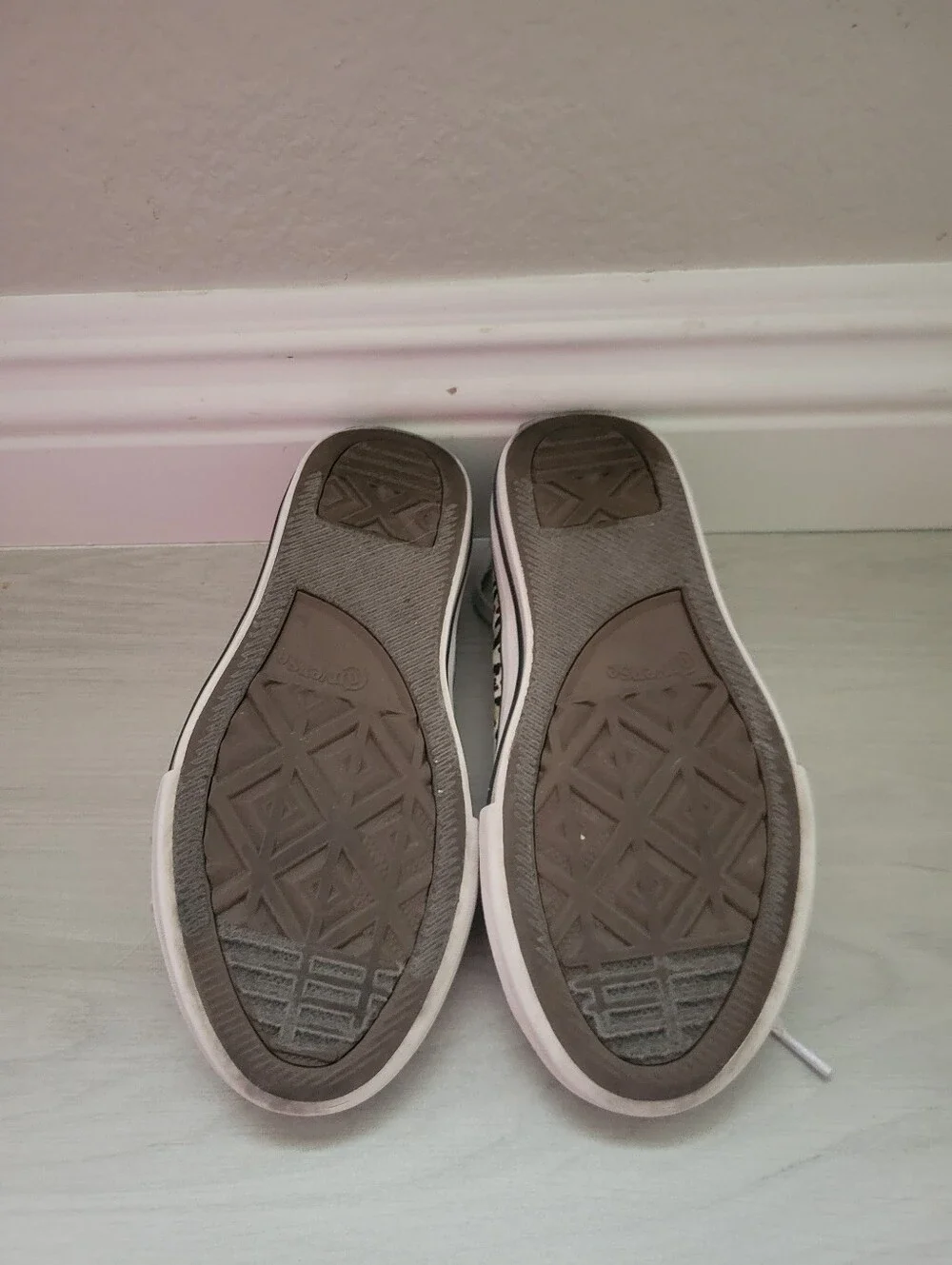 Converse All Star Kids Low-Top Leopard Print Sneakers in Leopard Print Size 11